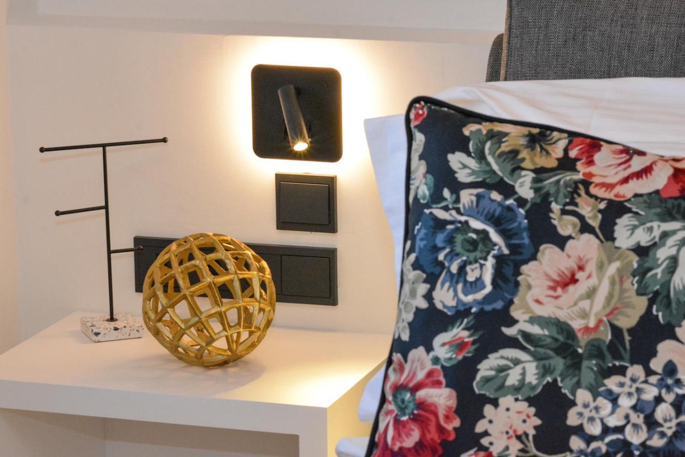 Murofinto Homes Corfu  Rom bilde